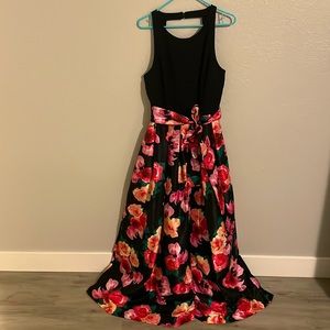 Jessica Howard Ballgown size 14